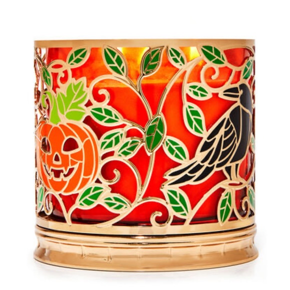 BATH AND BODY WORKS ENCHANTED SKULL AND ROSES 3-WICK CANDLE HOLDER - Picture 2 of 7